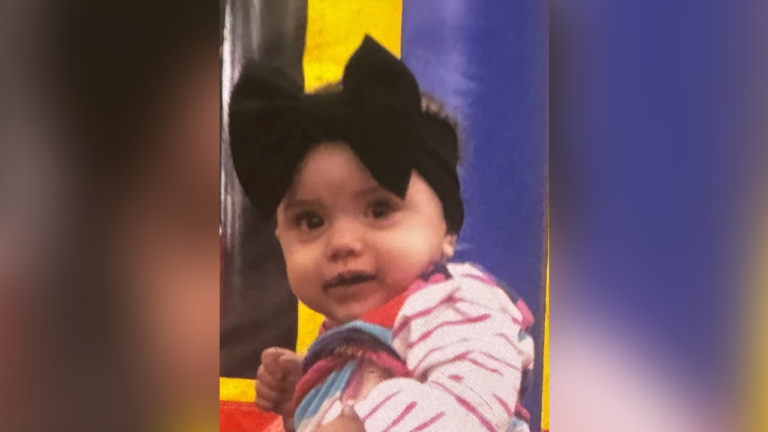 Une fillette de 10 mois au Nouveau-Mexique kidnappée après que sa mère ait été tuée par balle