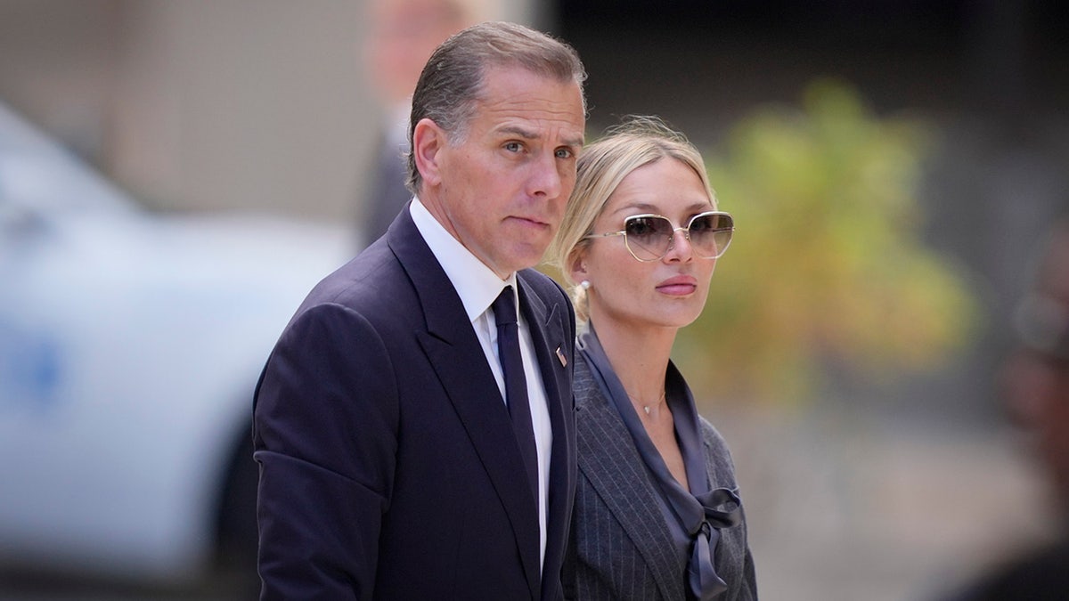 Hunter Biden avec sa femme Melissa Cohen Biden devant le palais de justice