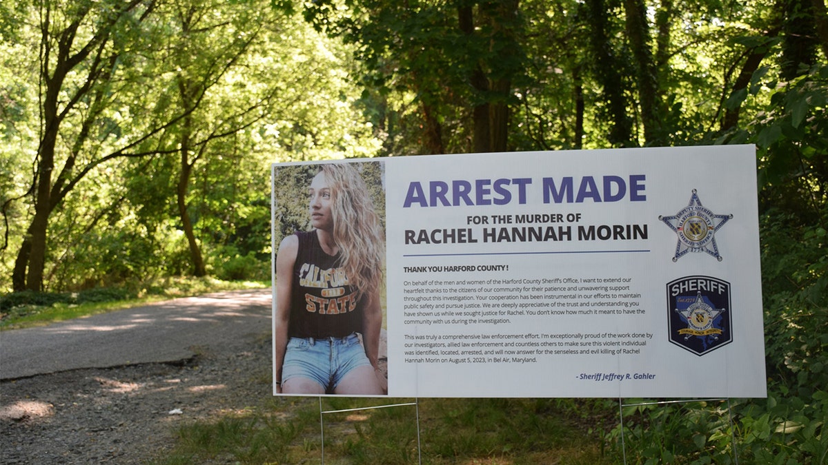 Panneau d'arrestation de Rachel Morin