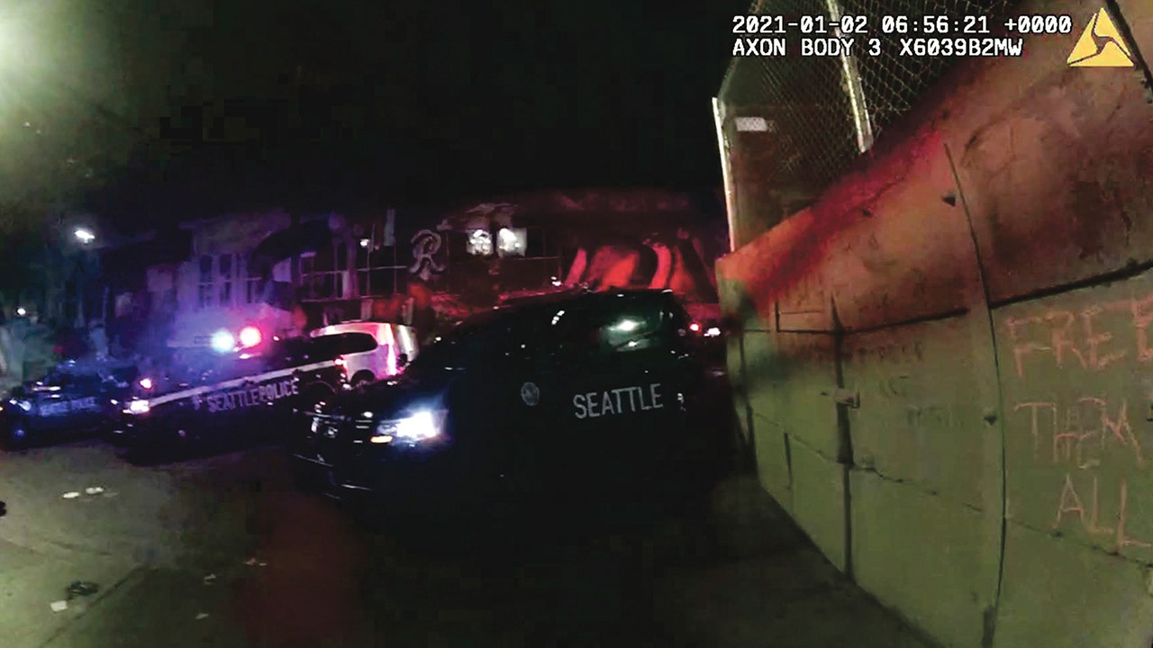 Le jury accorde 700 000 $ aux manifestants de Seattle emprisonnés pour avoir écrit des slogans anti-police à la craie sur une barricade