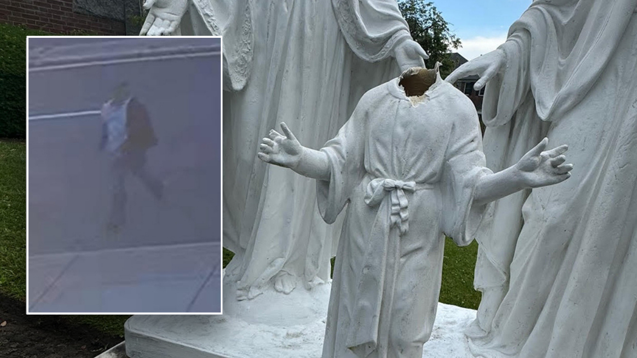 Un suspect de New York détruit une statue de Jésus au petit matin : vidéo
